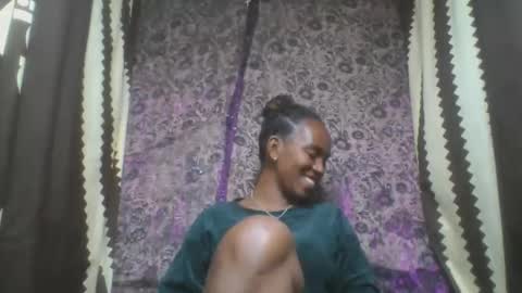 estanie online show from October 22, 6:51 pm