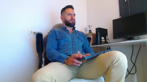 esteban online show from February 23, 2:03 pm