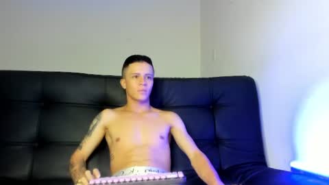 Snapshot of esteban__777 chatting on June 10, 11:46 pm esteban__777 online show from June 10, 11:46 pm