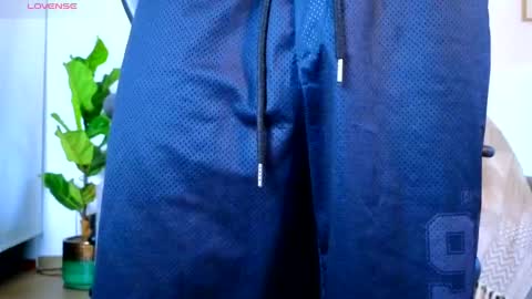 Snapshot of esteban_de_louise chatting on May 14, 11:06 am ESTEBAN online show from May 14, 11:06 am
