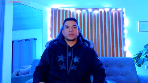 Snapshot of esteban_de_louise chatting on May 30, 10:12 am ESTEBAN online show from May 30, 10:12 am