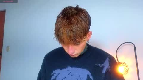 Esteban independent model online show from November 28, 10:18 am