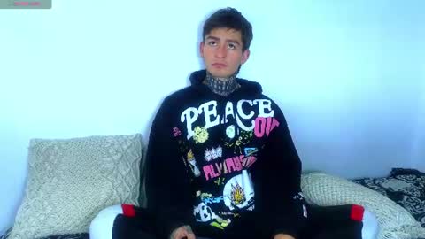 Esteban independent model online show from July 27, 10:50 pm