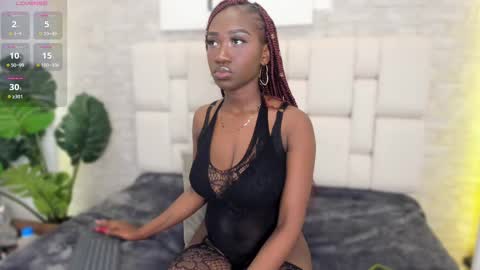 estefany online show from February 26, 11:30 am