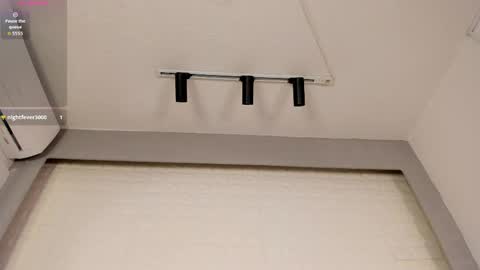 estefany online show from April 24, 4:48 am