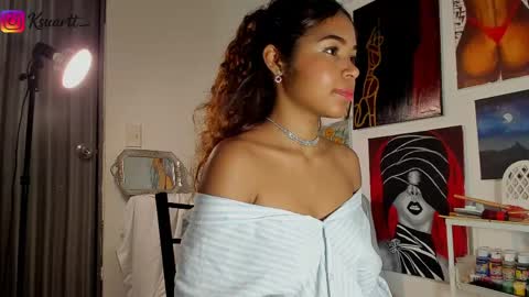 Snapshot of estefy_arroyo1 chatting on May 5, 3:03 am estefy_arroyo1 online show from May 5, 3:03 am
