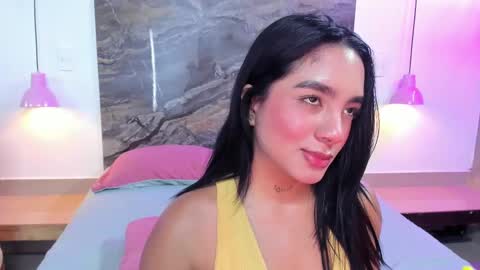 Snapshot of estefy_gomez1 chatting on February 28, 9:47 am Stefy online show from February 28, 9:47 am