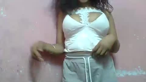 estelah20 online show from November 29, 9:01 am