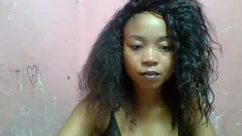 estelah20 online show from December 2, 4:51 am