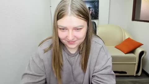 Estella Miles online show from January 6, 9:08 am