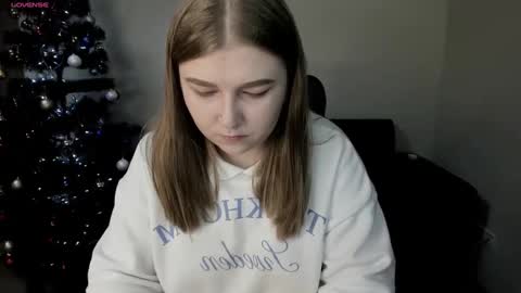 Estella Miles online show from January 7, 6:59 am