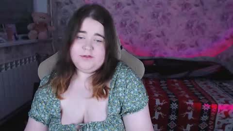 estelle_hicks online show from February 24, 7:01 pm