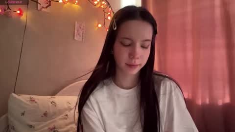 estellezdebski online show from July 15, 1:16 pm