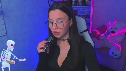 Snapshot of estercollins chatting on January 27, 9:44 pm Ester online show from January 27, 9:44 pm