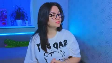 EsterPlayful online show from November 12, 10:26 am