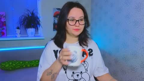 EsterPlayful online show from November 24, 6:46 am