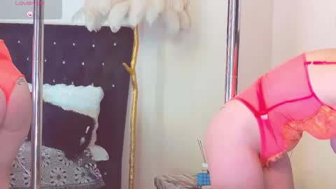 Esthera   online show from April 2, 4:21 am