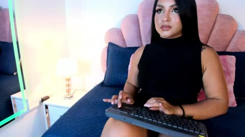 Estrella Garcia  online show from April 22, 4:08 pm