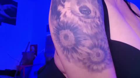 Snapshot of estrella_hanks_ chatting on September 12, 11:54 am Estrella online show from September 12, 11:54 am