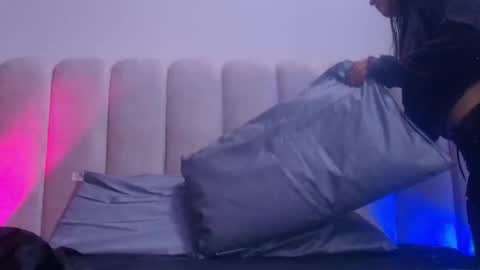 Snapshot of estrella_hanks_ chatting on November 22, 11:53 am Estrella online show from November 22, 11:53 am