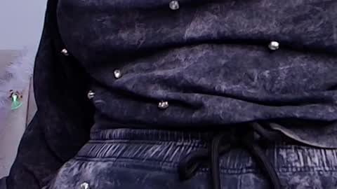 Snapshot of estrella_hanks_ chatting on December 5, 11:52 am Estrella online show from December 5, 11:52 am