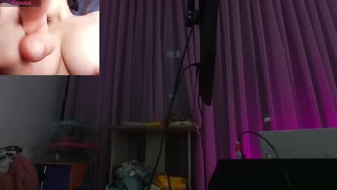 Estrella online show from April 21, 12:00 pm