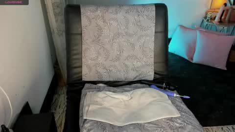 Snapshot of estrellah__ chatting on March 12, 4:30 am - E S T R E L L A  M I L F - online show from March 12, 4:30 am