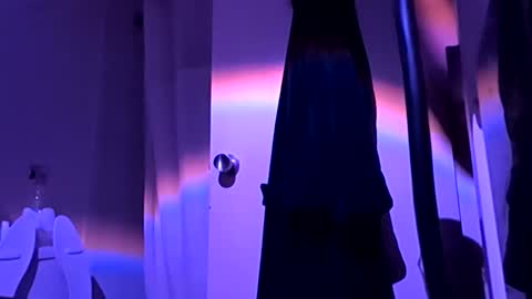 et528007 online show from November 5, 10:59 am