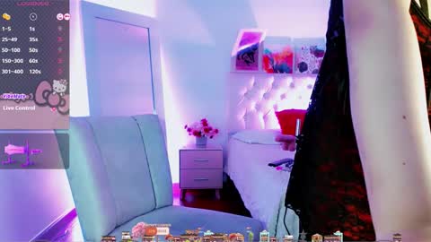 Moon online show from November 4, 7:46 pm