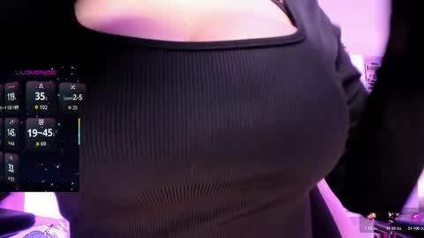 eternalmuse online show from November 12, 9:10 am