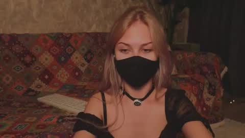 Snapshot of eternalophelia chatting on May 27, 1:57 am Sophia online show from May 27, 1:57 am