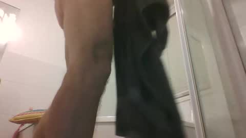 Snapshot of etextratestacle chatting on September 8, 6:07 pm ET online show from September 8, 6:07 pm