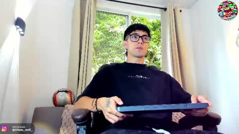 Snapshot of etham_wolf1 chatting on June 14, 1:46 pm etham_wolf1 online show from June 14, 1:46 pm