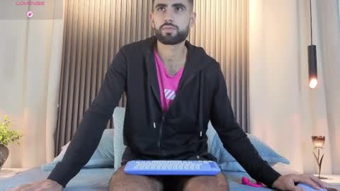 Ethan online show from April 4, 12:35 pm