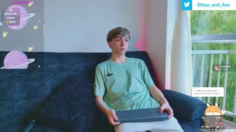 Snapshot of ethan_and_ava chatting on October 26, 1:06 pm ethan and ava online show from October 26, 1:06 pm