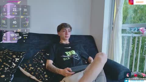 Snapshot of ethan_and_ava chatting on December 4, 1:20 pm ethan and ava online show from December 4, 1:20 pm