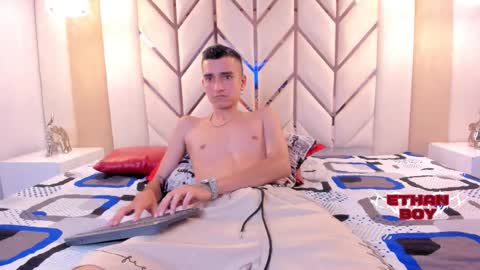 Ethan online show from March 9, 9:19 pm