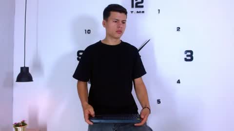 Ethan Brooks  online show from August 5, 7:49 pm