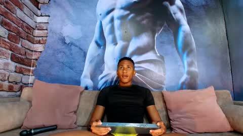 King Ethan online show from April 23, 2:57 am