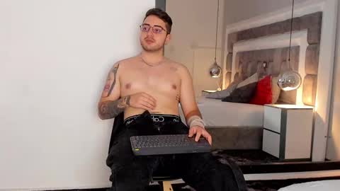 ethan_greys online show from November 30, 3:54 am