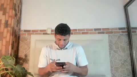 ethan helmut online show from December 21, 1:15 am