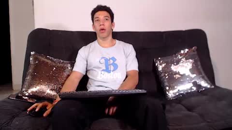 Snapshot of ethan_noir chatting on July 7, 4:26 am Ethan Noir online show from July 7, 4:26 am