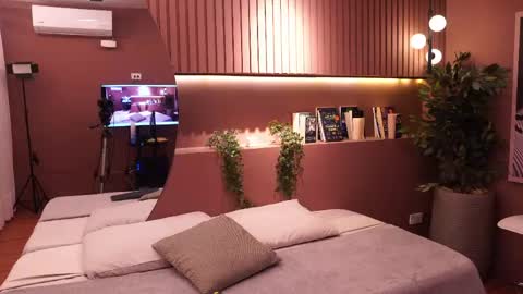 ethan_occonor online show from April 18, 12:42 pm