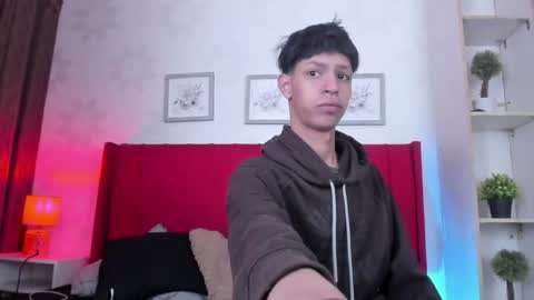 Ethan online show from March 31, 11:10 am