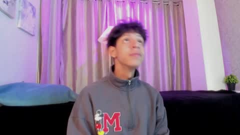 Ethan online show from April 30, 11:27 am