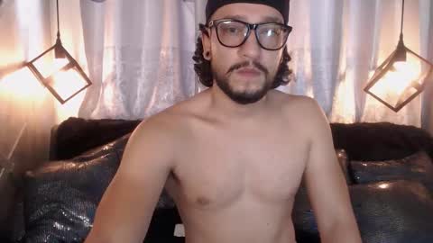 Snapshot of ethan_w7 chatting on October 11, 6:17 pm ethan w7 online show from October 11, 6:17 pm