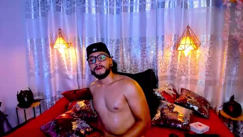 Snapshot of ethan_w7 chatting on October 21, 12:33 am ethan w7 online show from October 21, 12:33 am