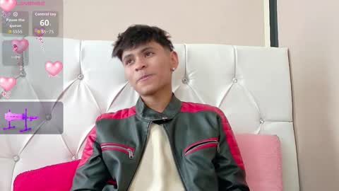 Ethan online show from October 28, 8:44 pm