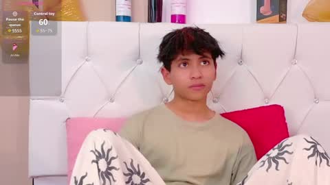 Ethan online show from December 16, 9:42 pm