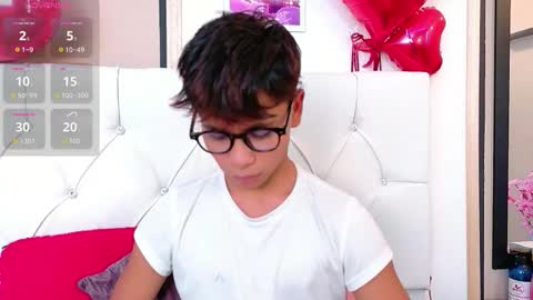 Ethan online show from March 12, 8:15 pm